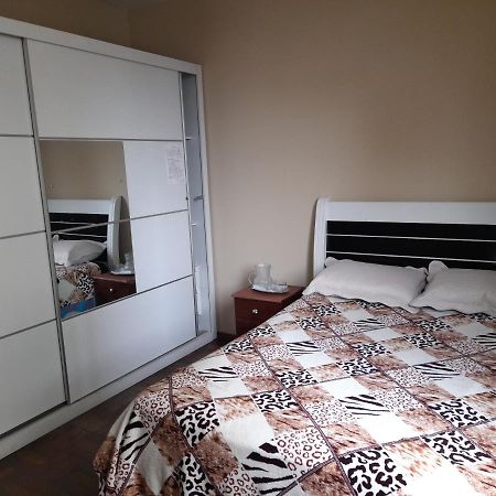 Apartamento confortável a 1 quadra do Parque das Águas Sao Lourenco  Exterior foto